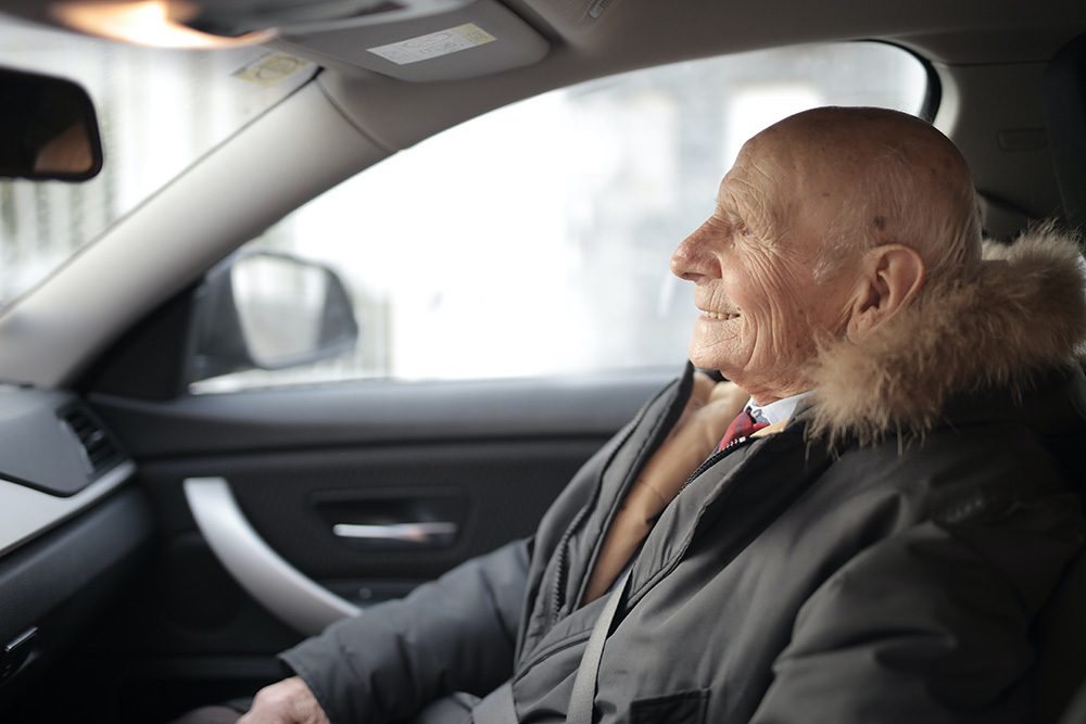 Bleiben Sie mobil dank dem Senioren Fahrdienst Berlin